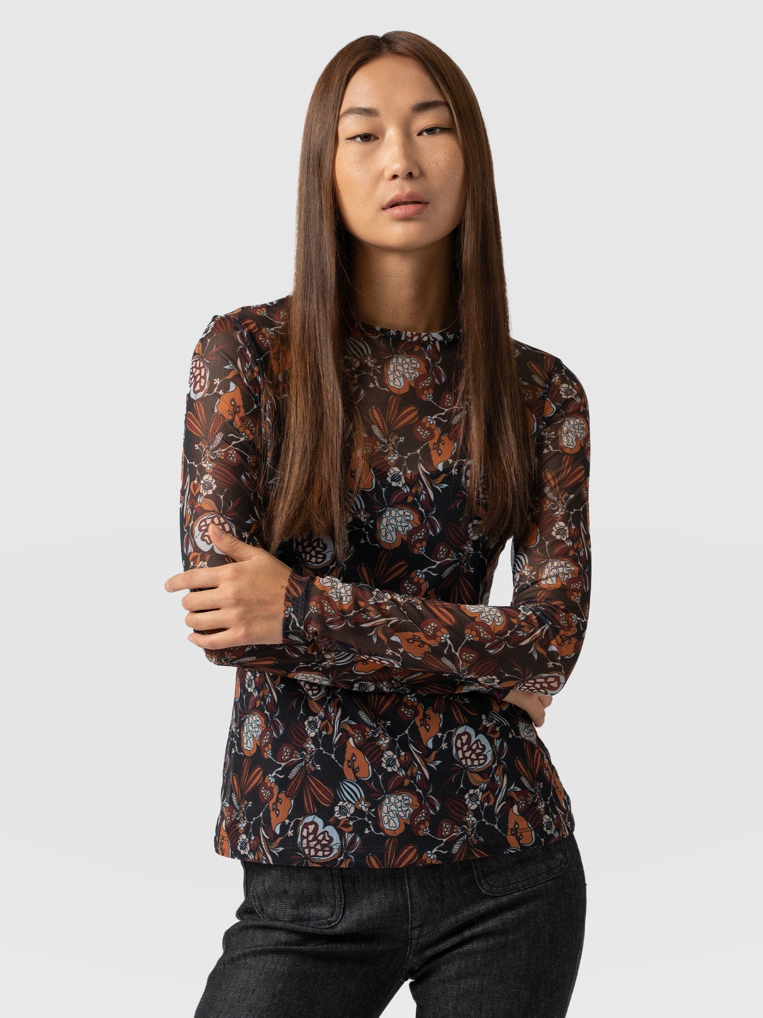 Runway Mesh Tee 70's Paisley - Women's Tops | Saint + Sofia® EU